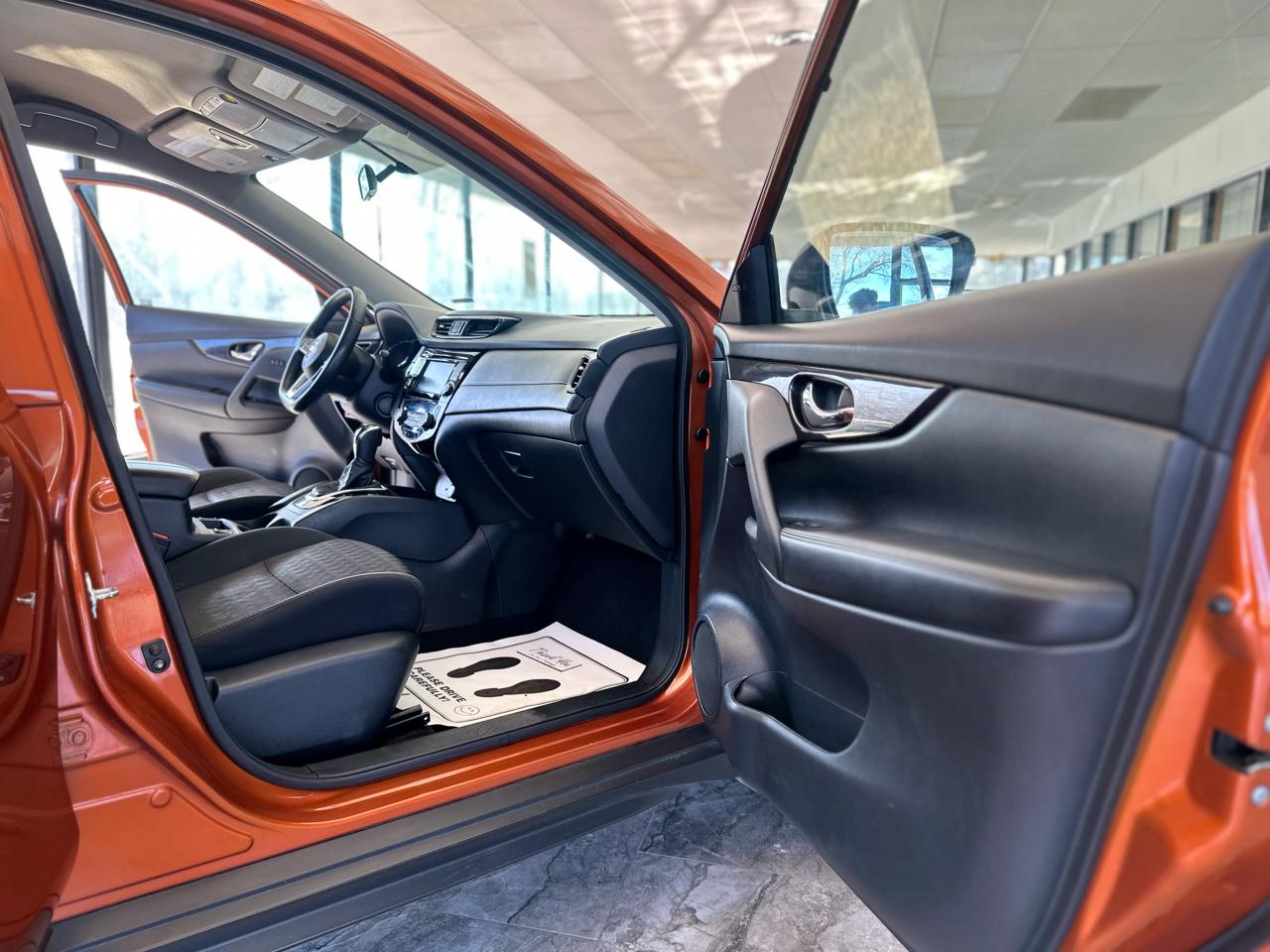 Nissan Rogue SV AWD 2018