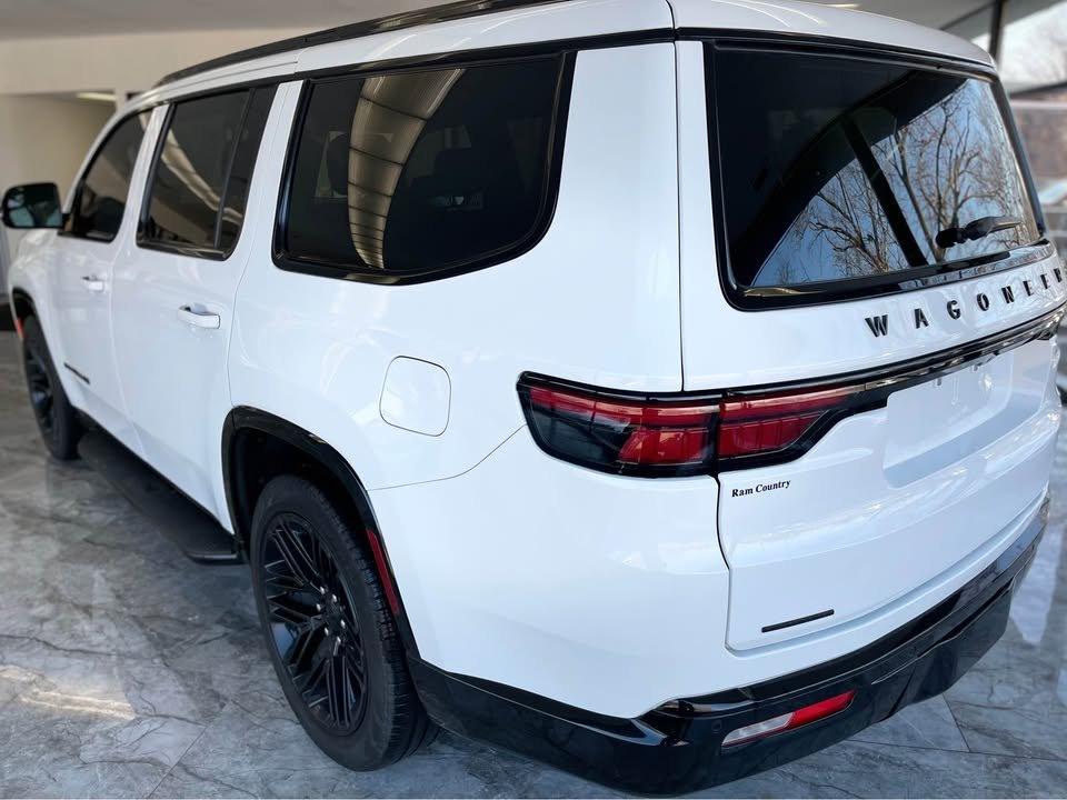 Jeep Wagoneer Series II 4WD 2023