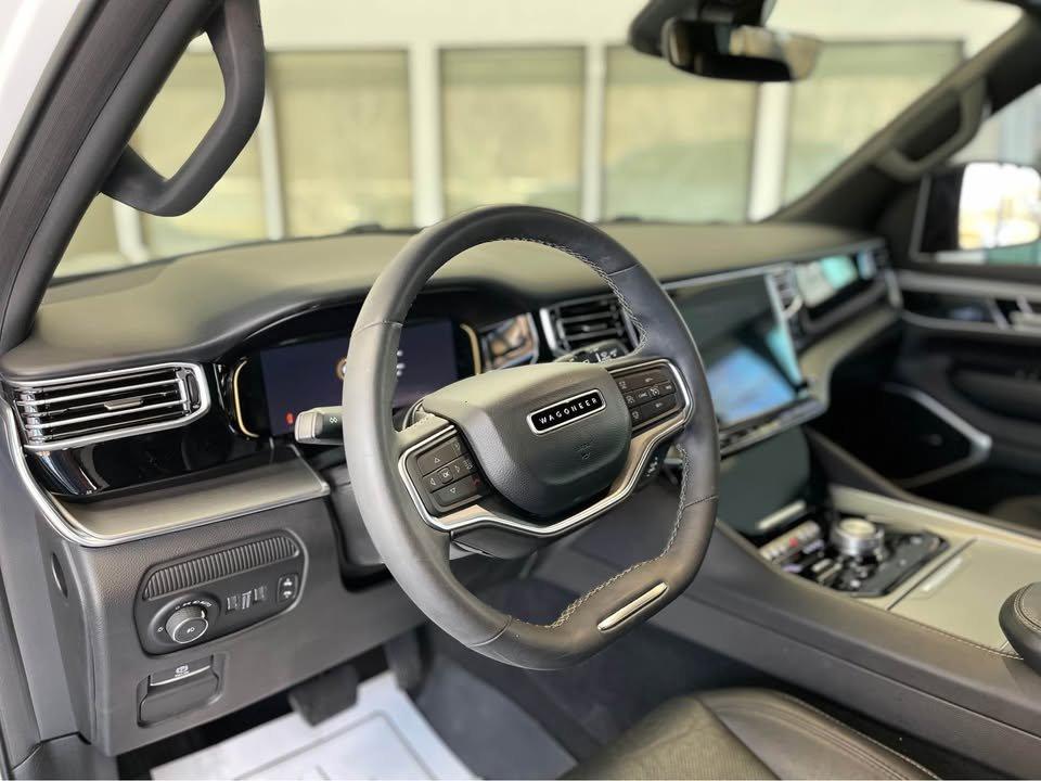 Jeep Wagoneer Series II 4WD 2023