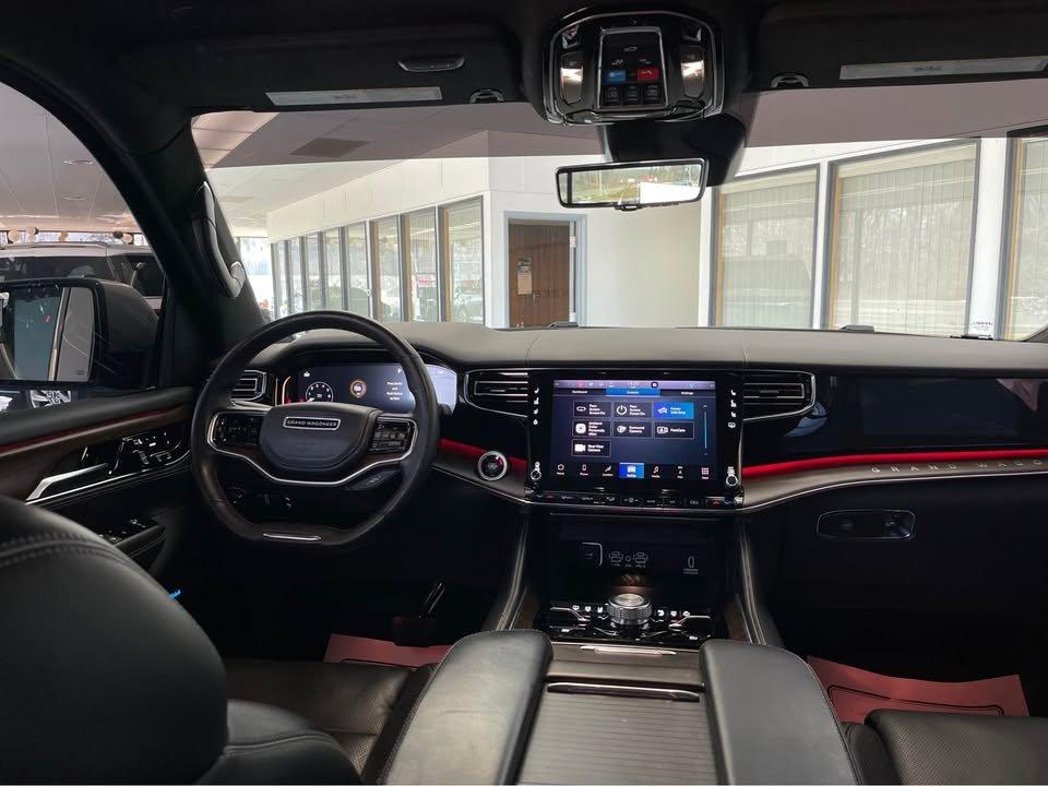 Jeep Grand Wagoneer Series II 4WD 2022