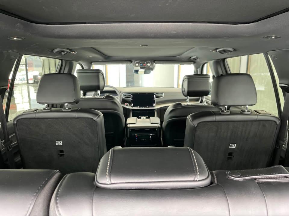 Jeep Wagoneer Series II 4WD 2025