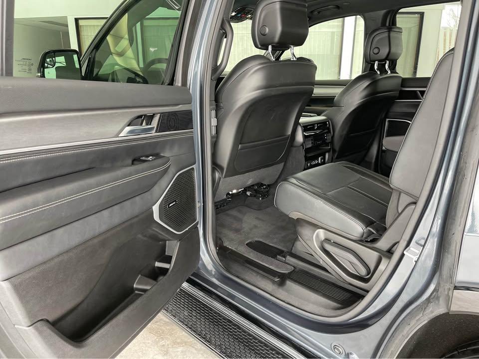 Jeep Wagoneer Series II 4WD 2025