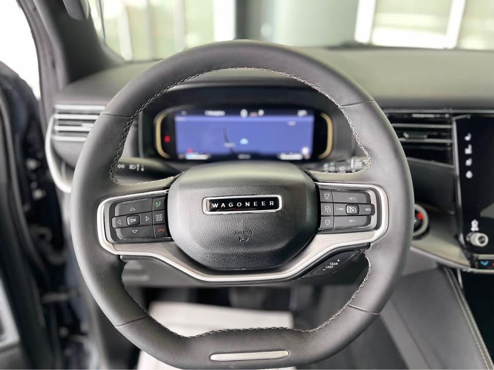 Jeep Wagoneer Series II 4WD 2025