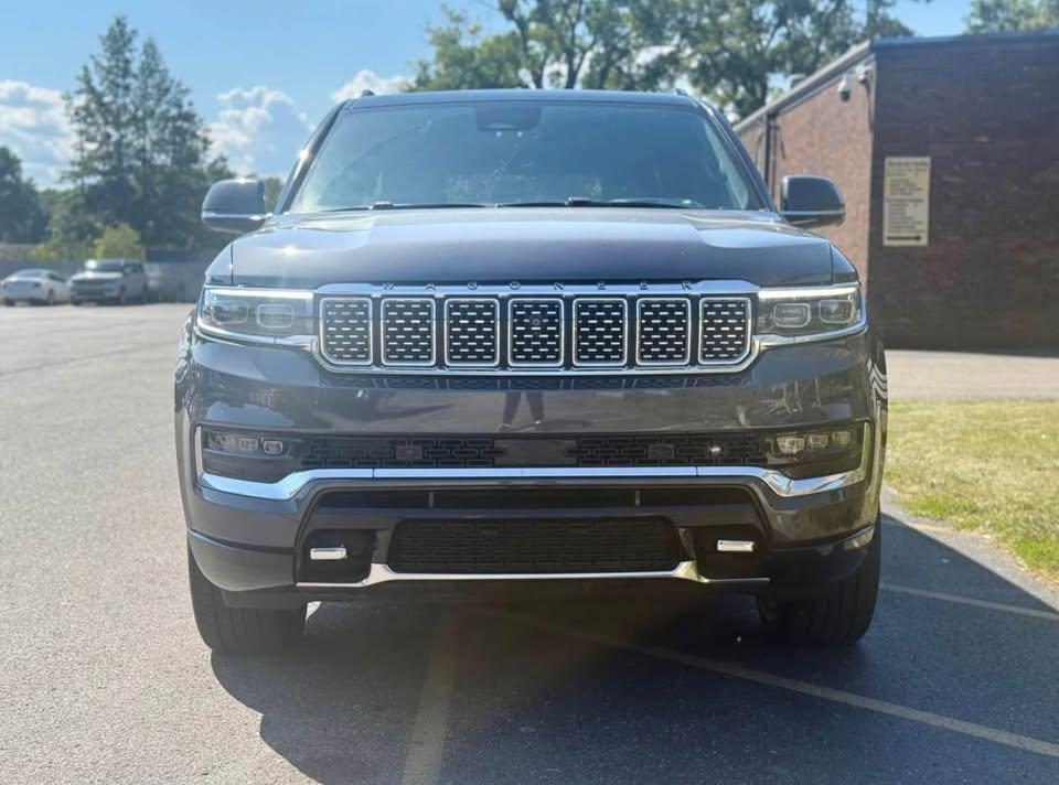 Jeep Grand Wagoneer Series II 4WD 2022