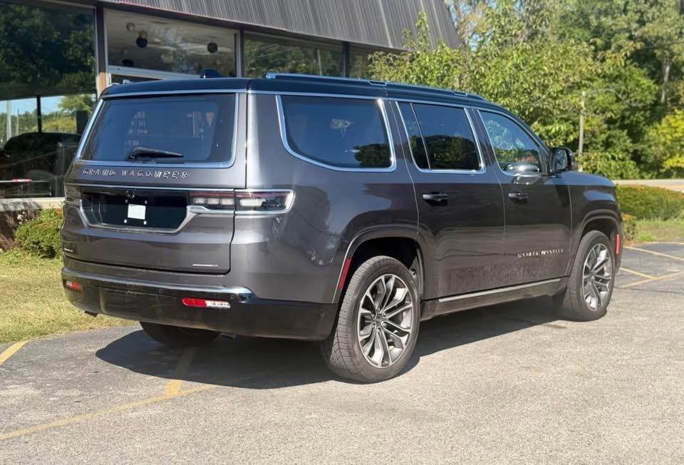 Jeep Grand Wagoneer Series II 4WD 2022