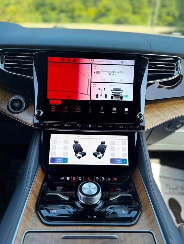 Jeep Grand Wagoneer Series II 4WD 2022