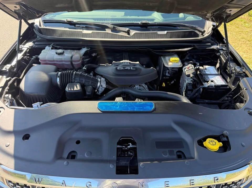 Jeep Grand Wagoneer Series II 4WD 2022