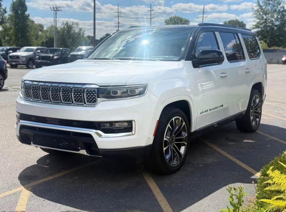 Jeep Grand Wagoneer Series II 4WD 2024