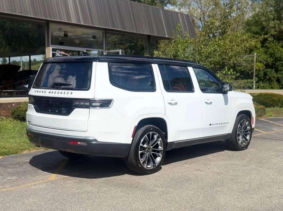 Jeep Grand Wagoneer Series II 4WD 2024