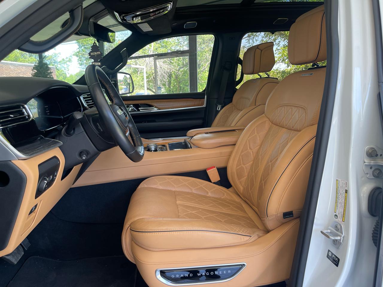 Jeep Grand Wagoneer Series II 4WD 2024