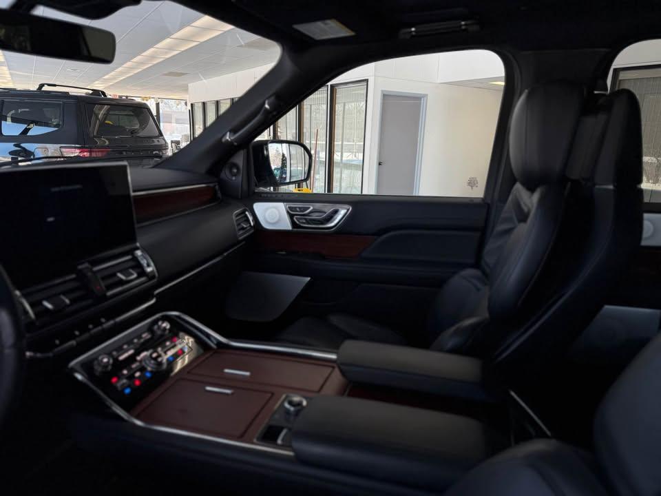 Lincoln Navigator Reserve 4WD 2023