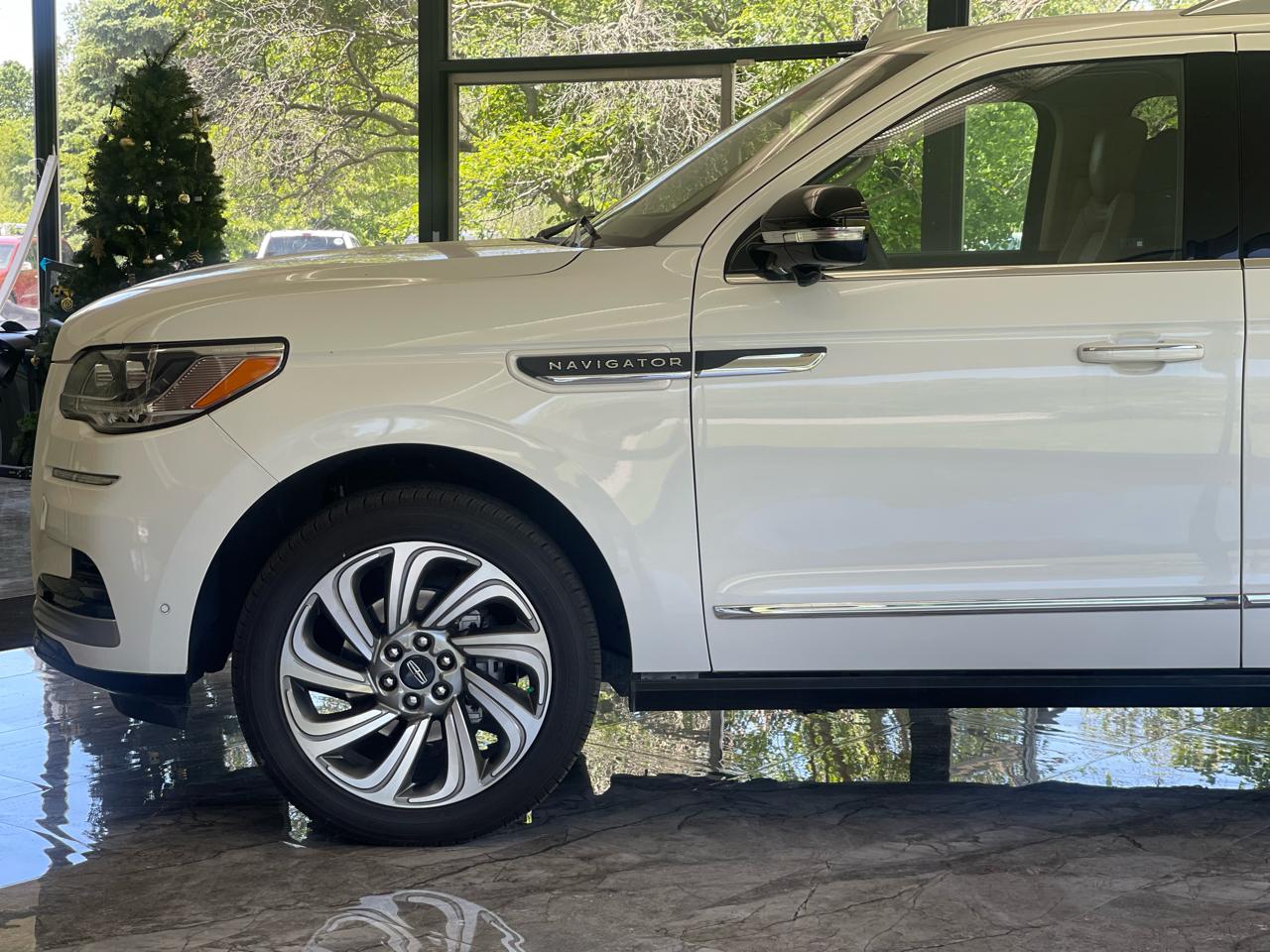 Lincoln Navigator Reserve 4WD 2023