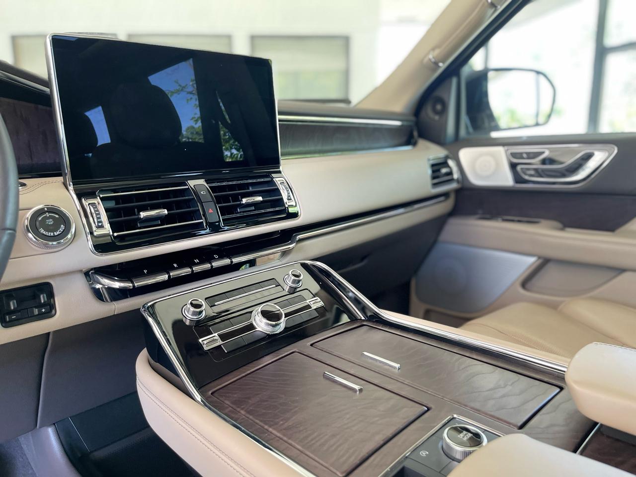 Lincoln Navigator Reserve 4WD 2023