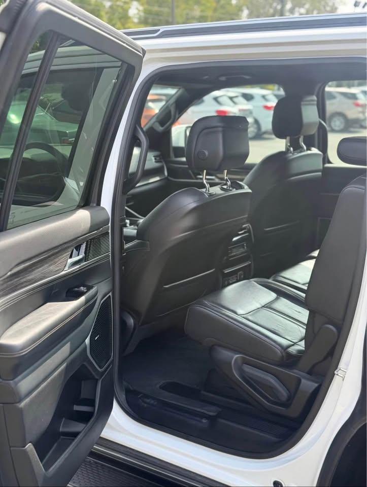 Jeep Wagoneer Series II 4WD 2022