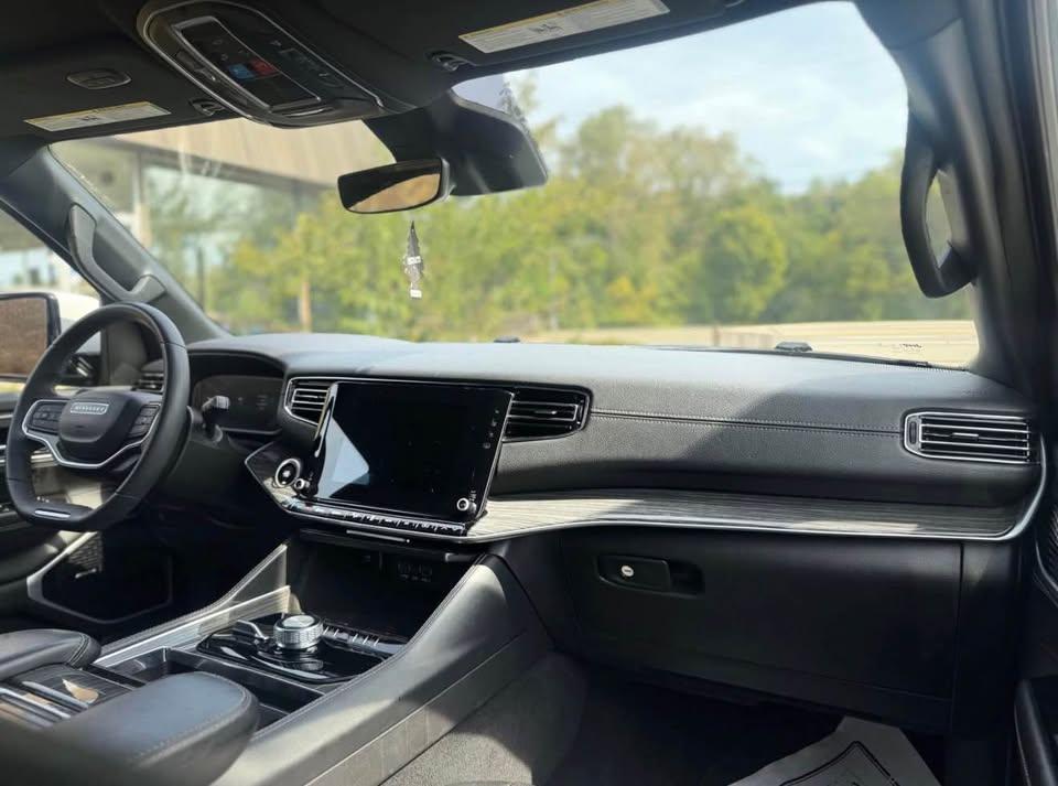 Jeep Wagoneer Series II 4WD 2022