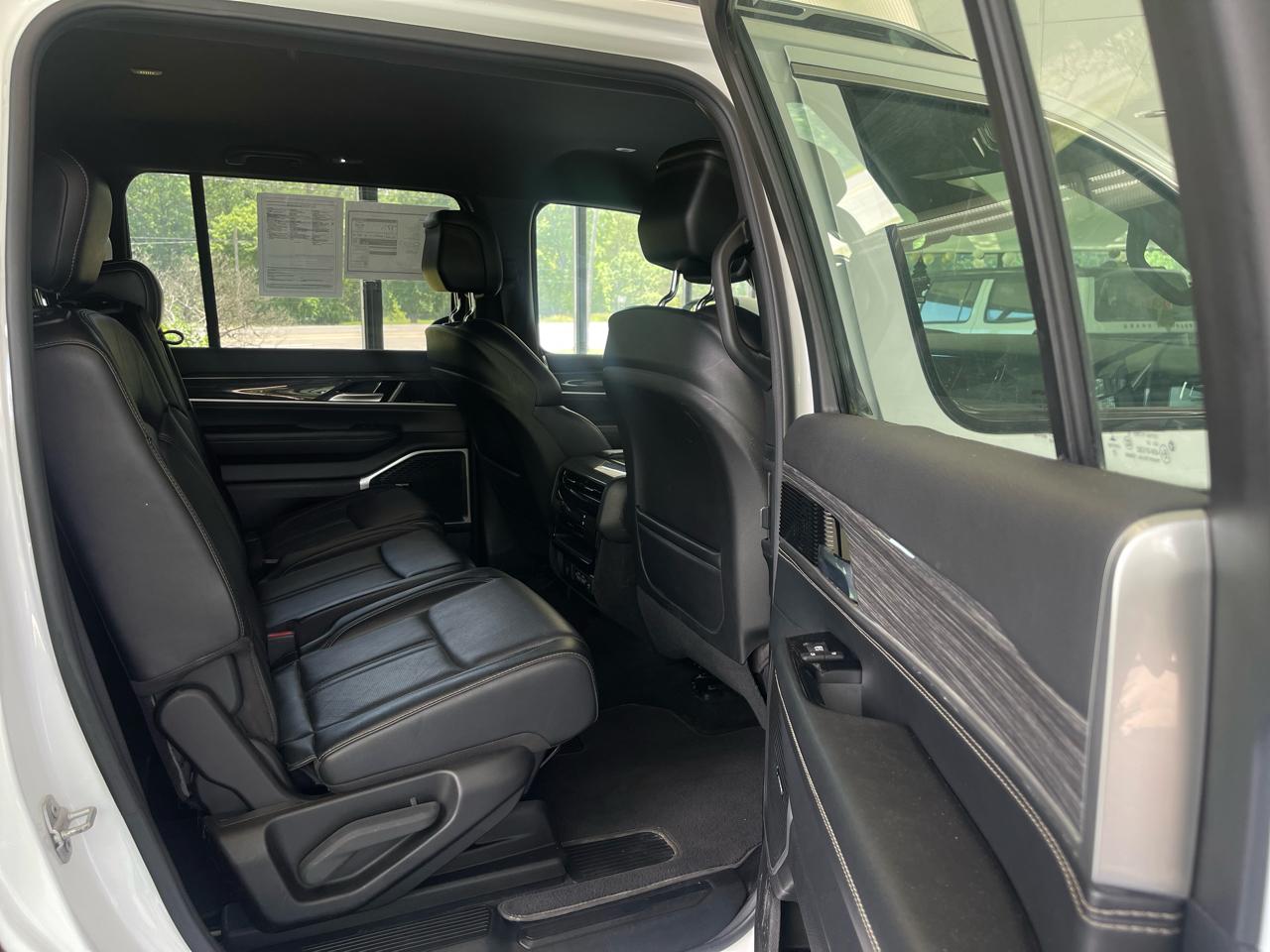 Jeep Wagoneer Series II 4WD 2022