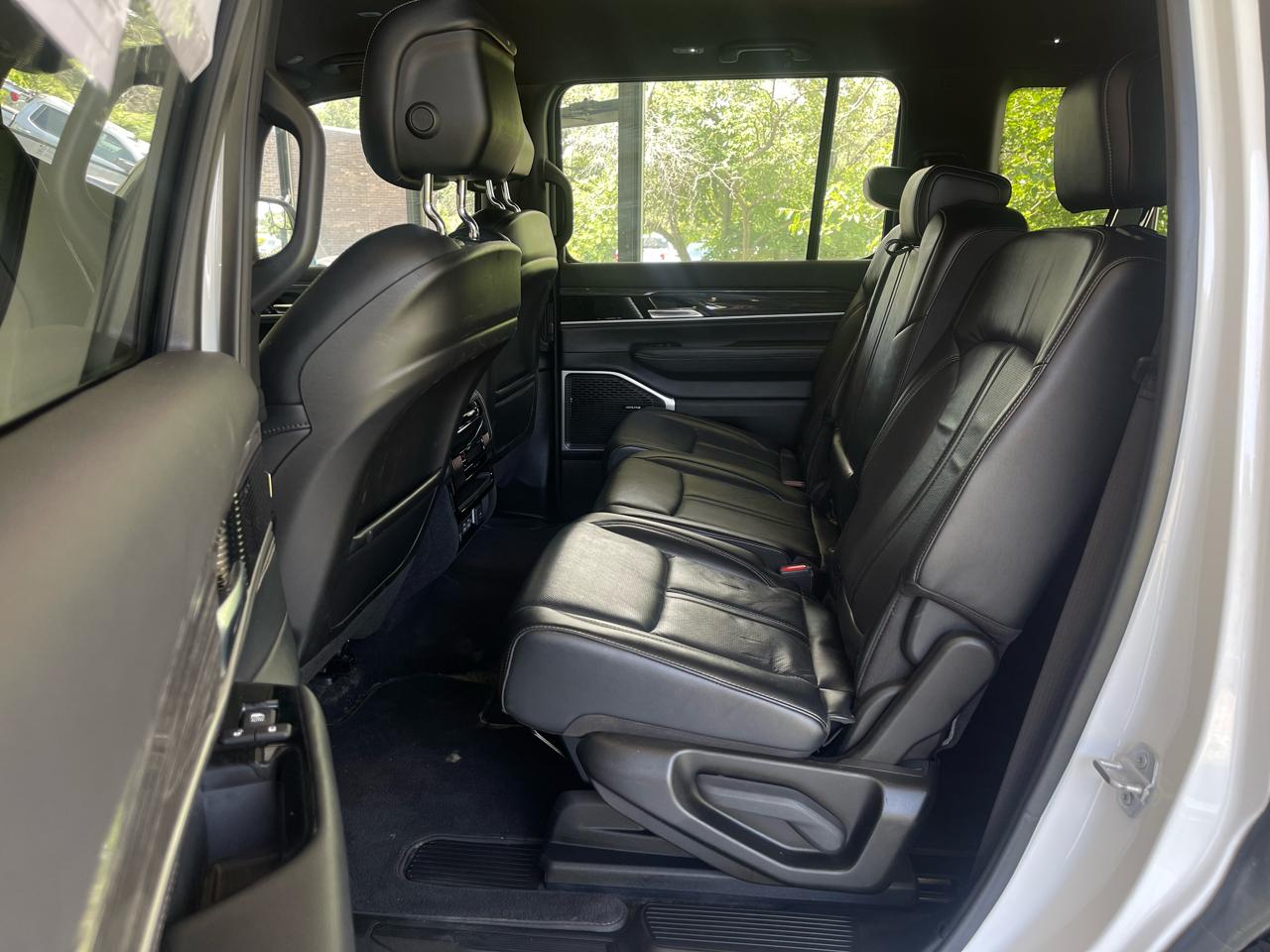 Jeep Wagoneer Series II 4WD 2022