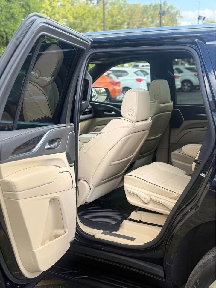 Cadillac Escalade Premium Luxury AWD 2022