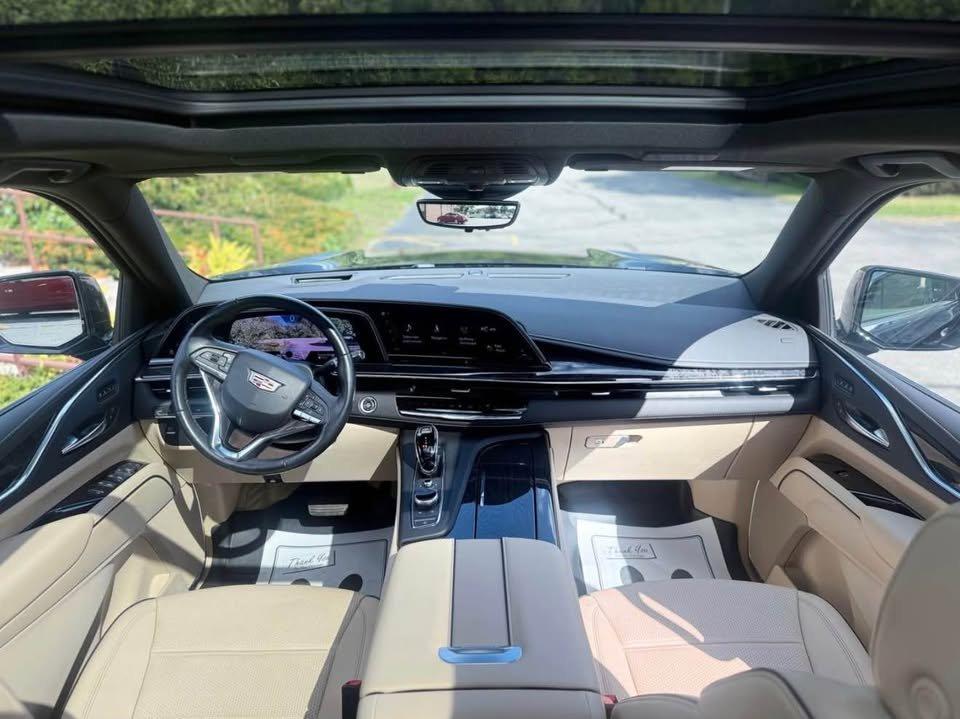 Cadillac Escalade Premium Luxury AWD 2022