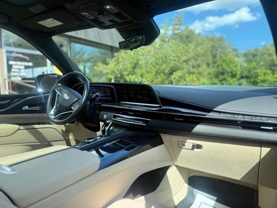 Cadillac Escalade Premium Luxury AWD 2022