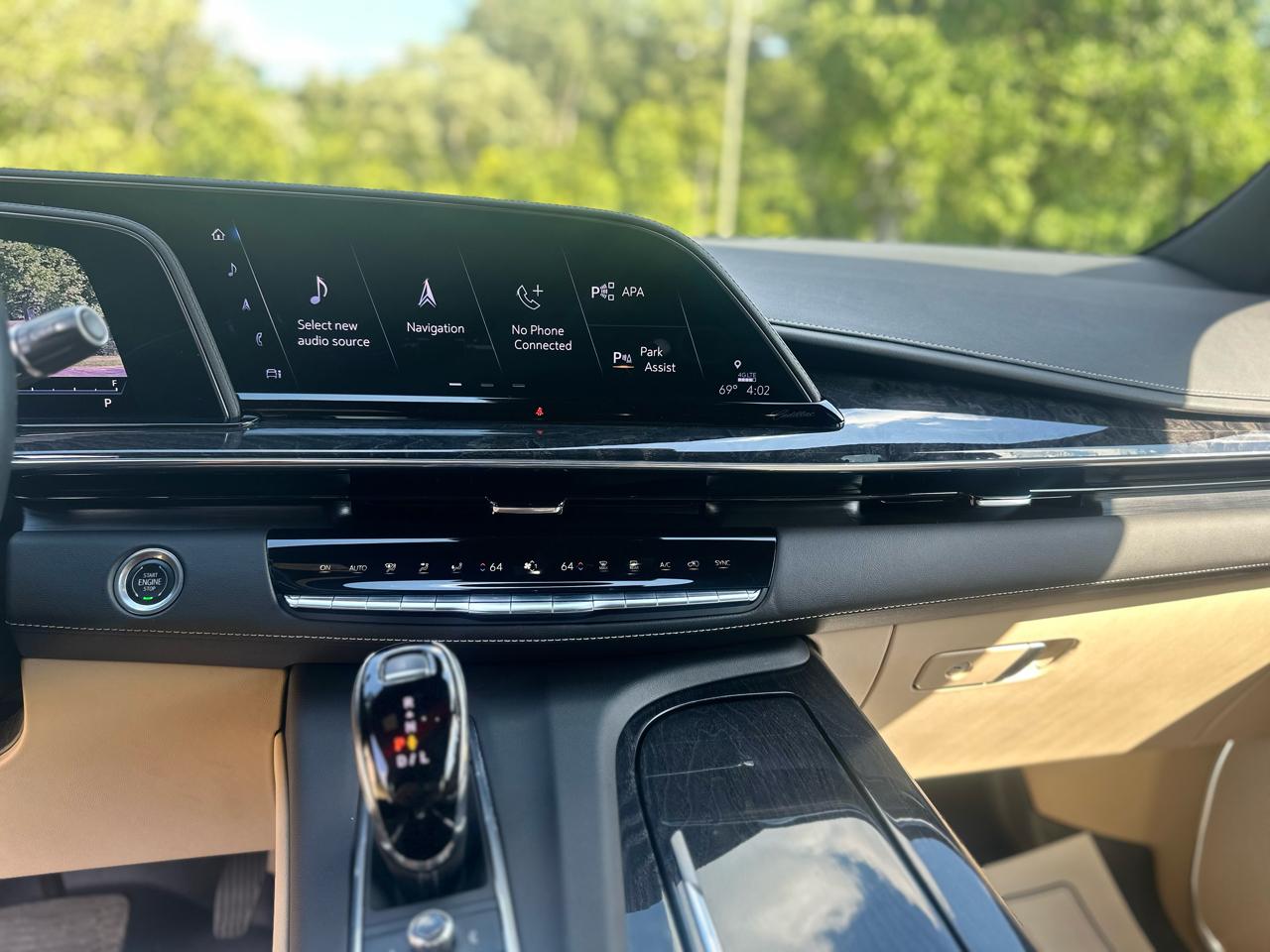 Cadillac Escalade Premium Luxury AWD 2022