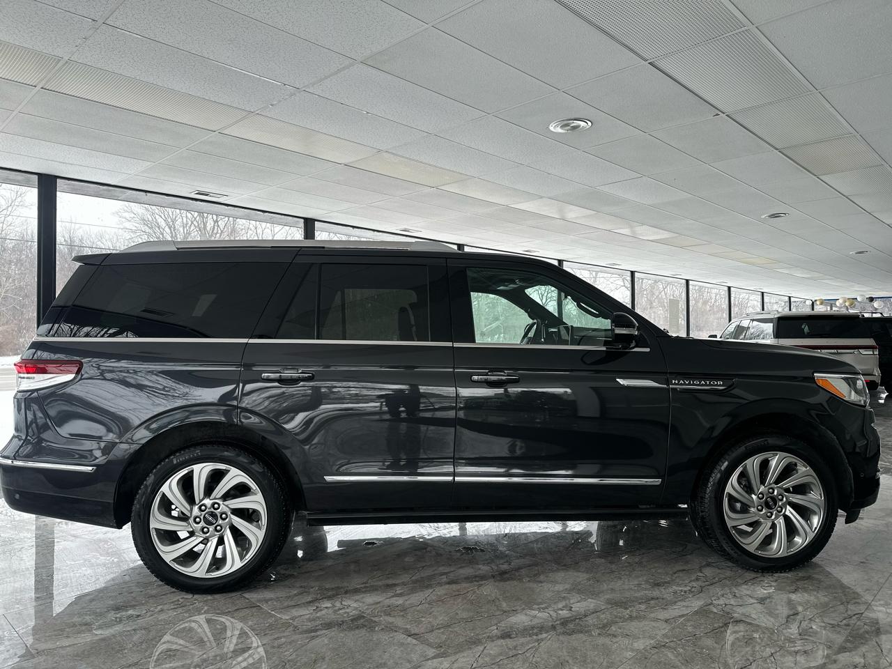 Lincoln Navigator Reserve 2024