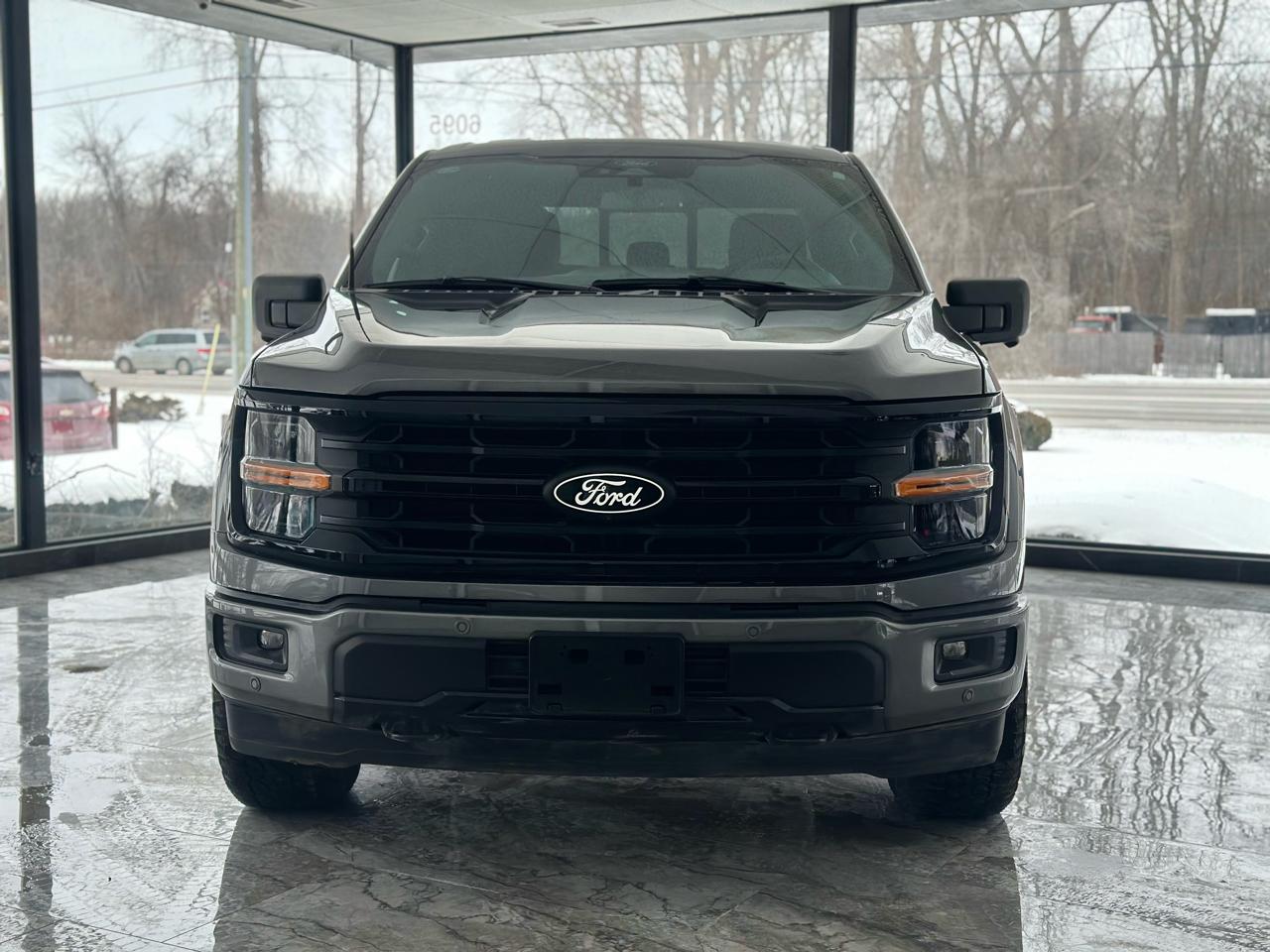 Ford F-150 XLT SuperCrew 4WD 2024