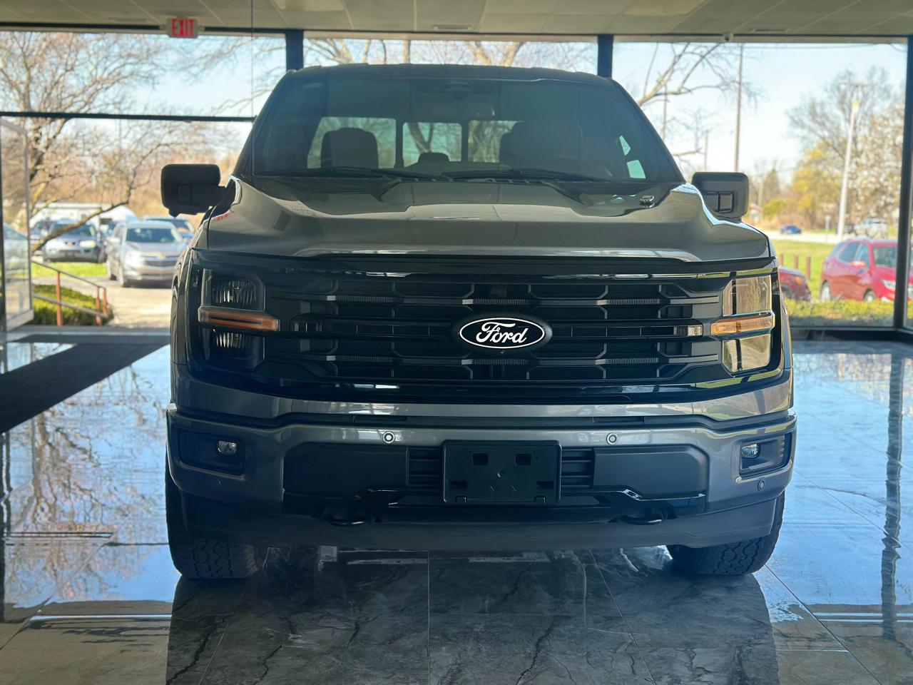 Ford F-150 XLT SuperCrew 4WD 2024