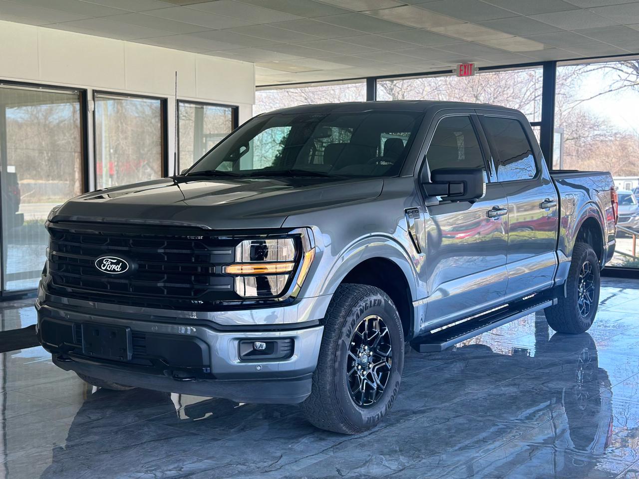 Ford F-150 XLT SuperCrew 4WD 2024