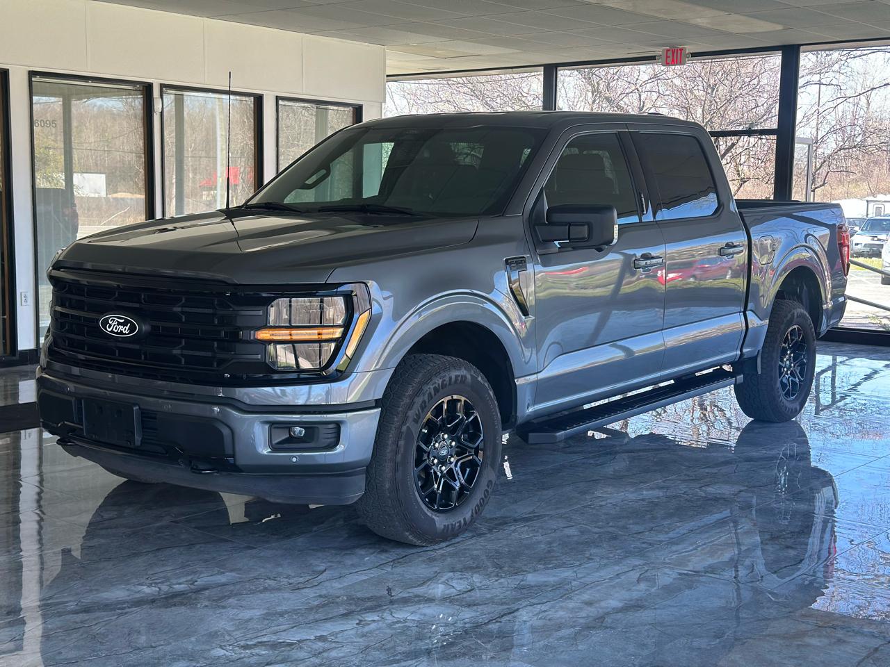 Ford F-150 XLT SuperCrew 4WD 2024