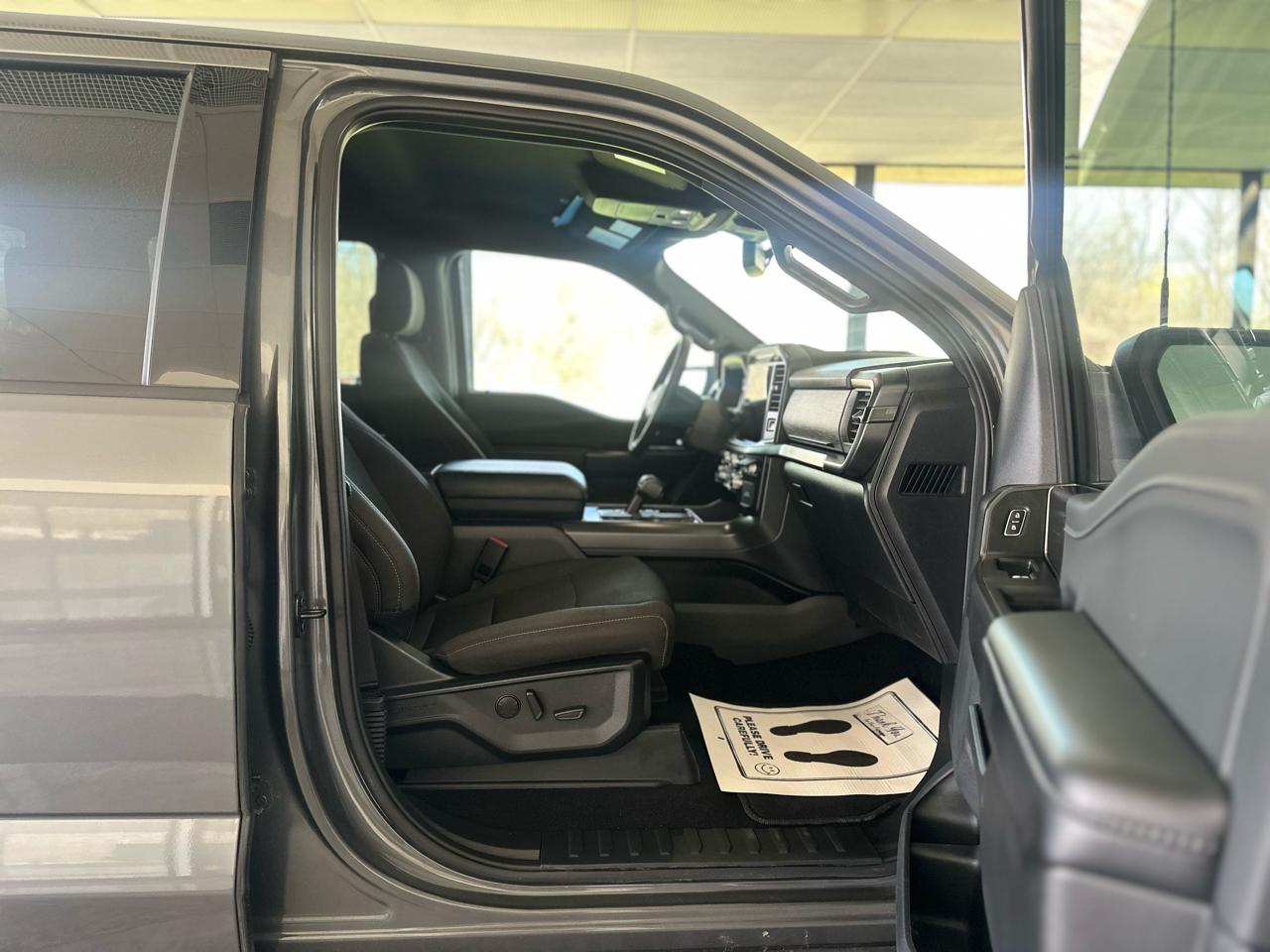 Ford F-150 XLT SuperCrew 4WD 2024