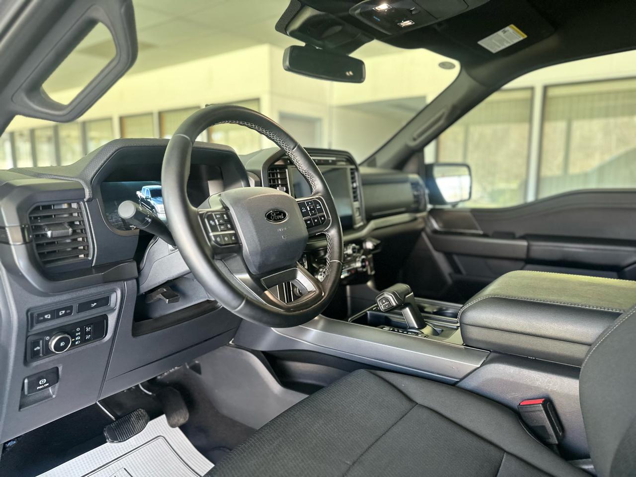 Ford F-150 XLT SuperCrew 4WD 2024