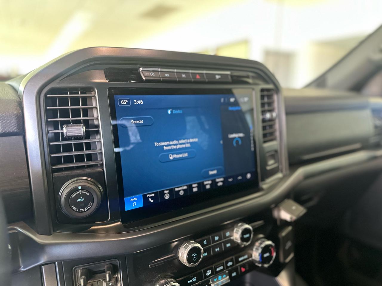 Ford F-150 XLT SuperCrew 4WD 2024