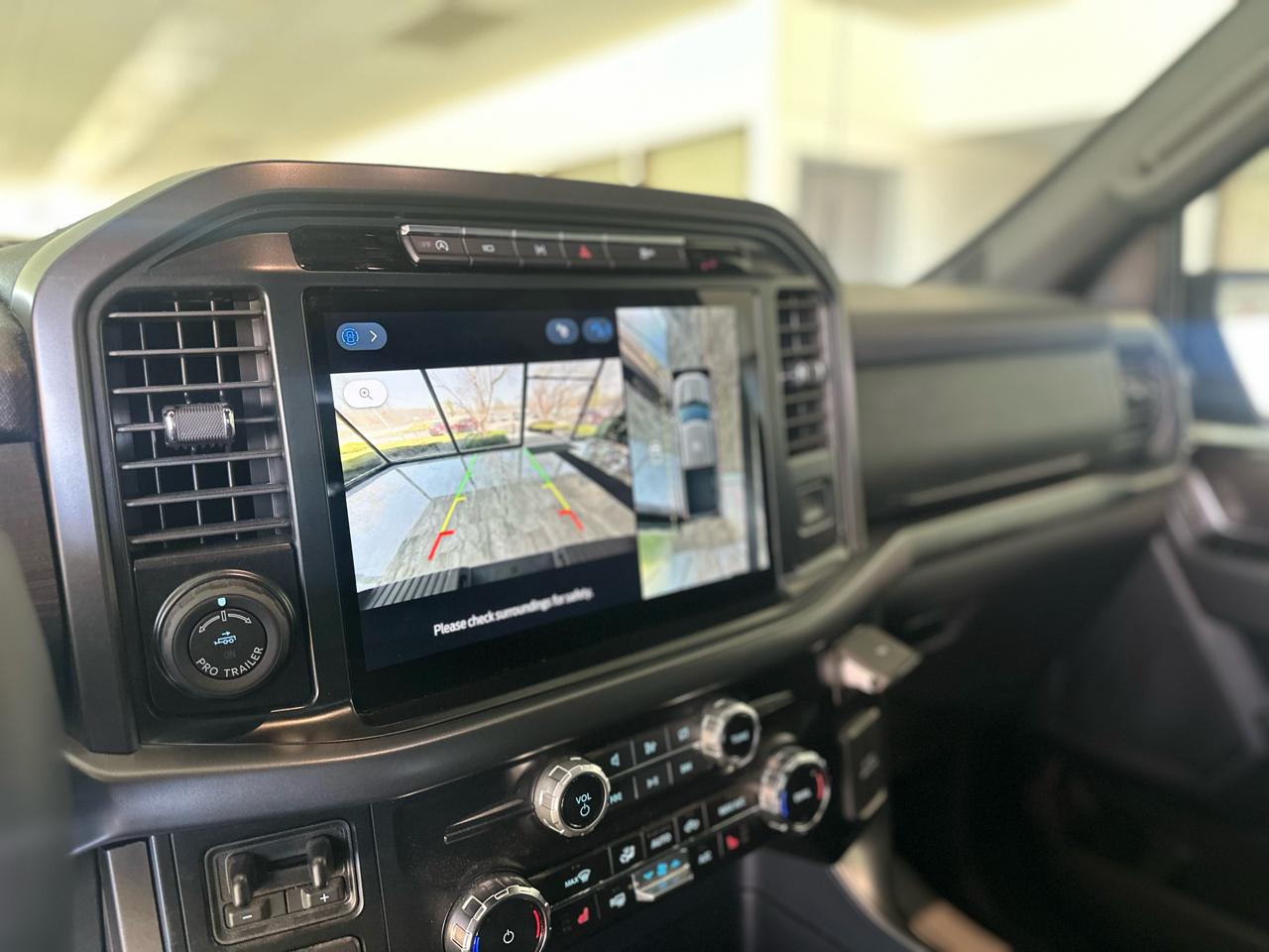 Ford F-150 XLT SuperCrew 4WD 2024