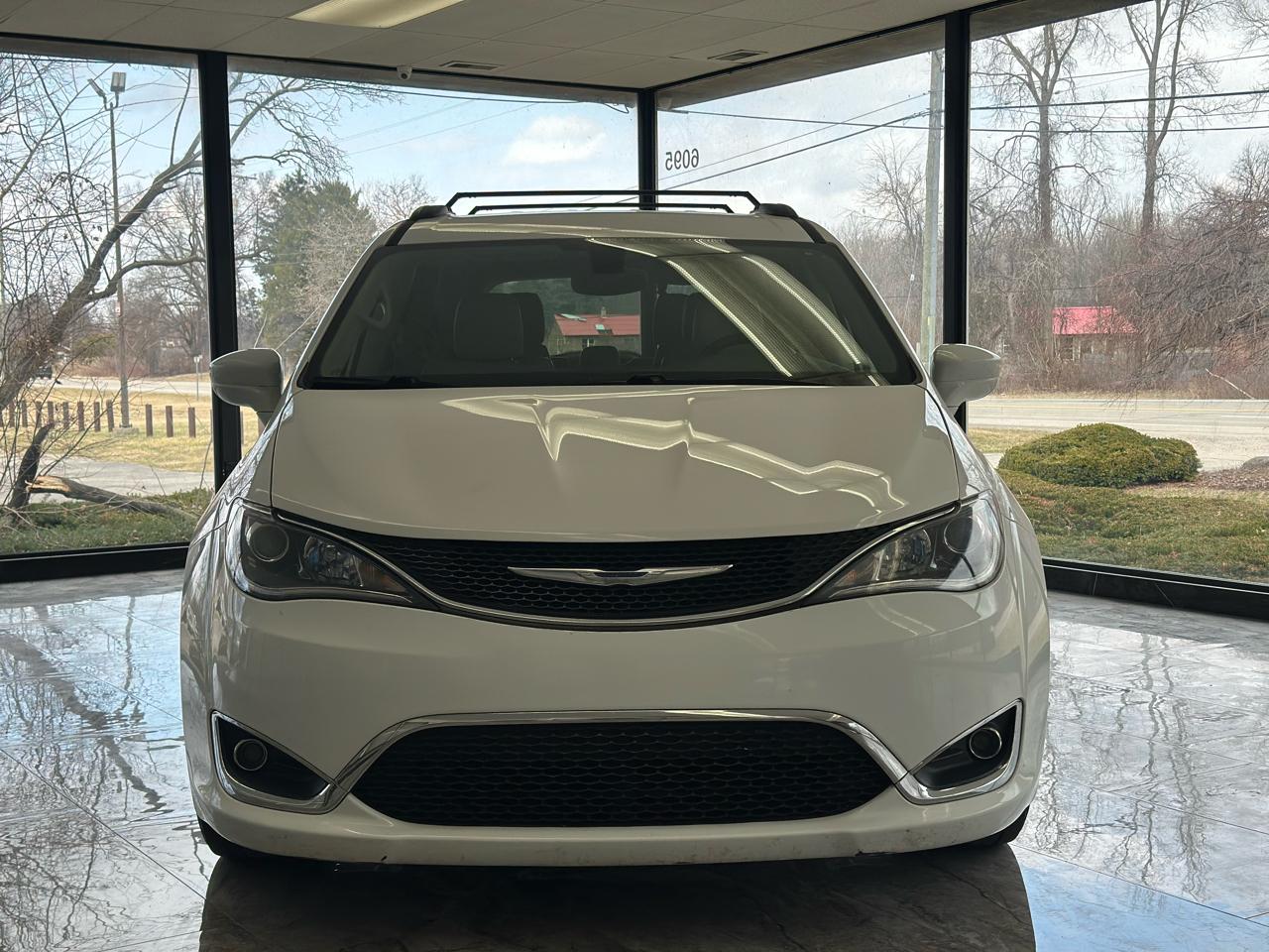 Chrysler Pacifica Touring-L 2017