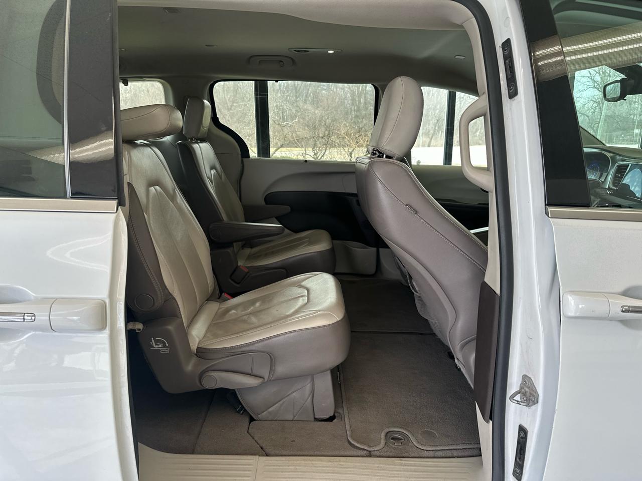 Chrysler Pacifica Touring-L 2017