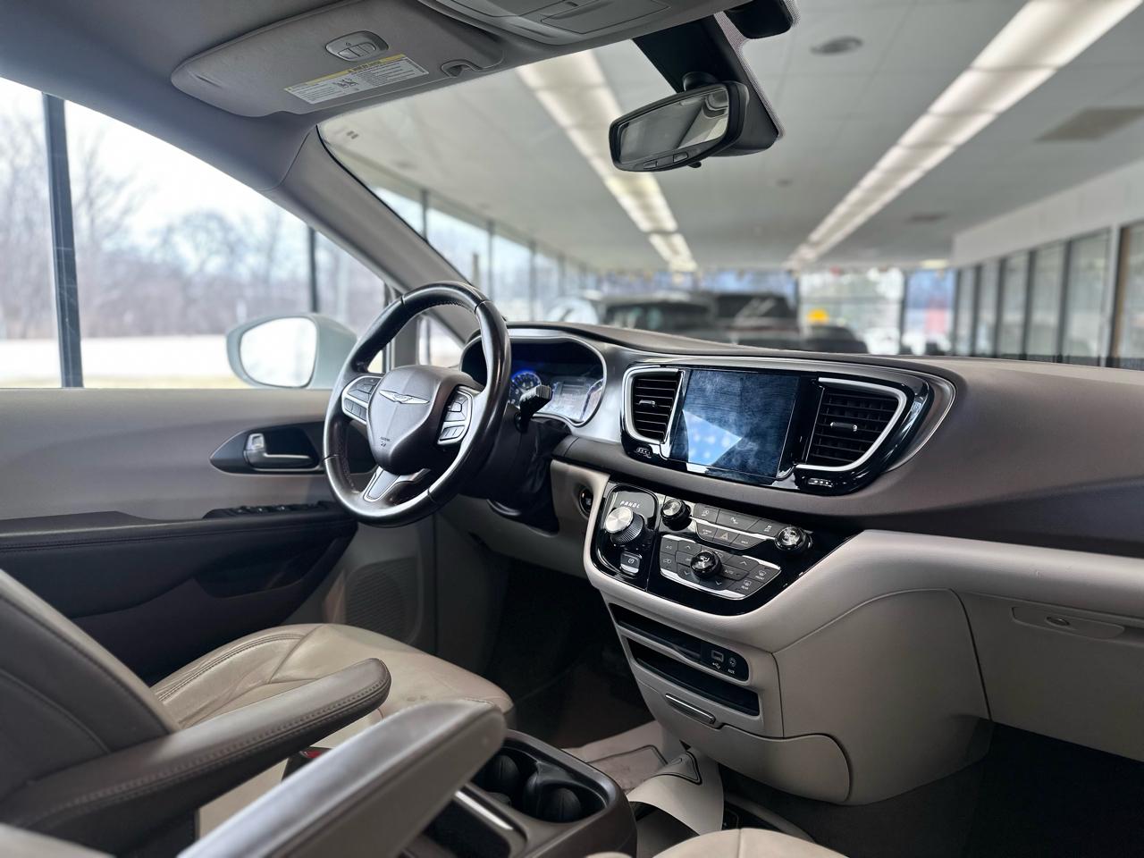 Chrysler Pacifica Touring-L 2017