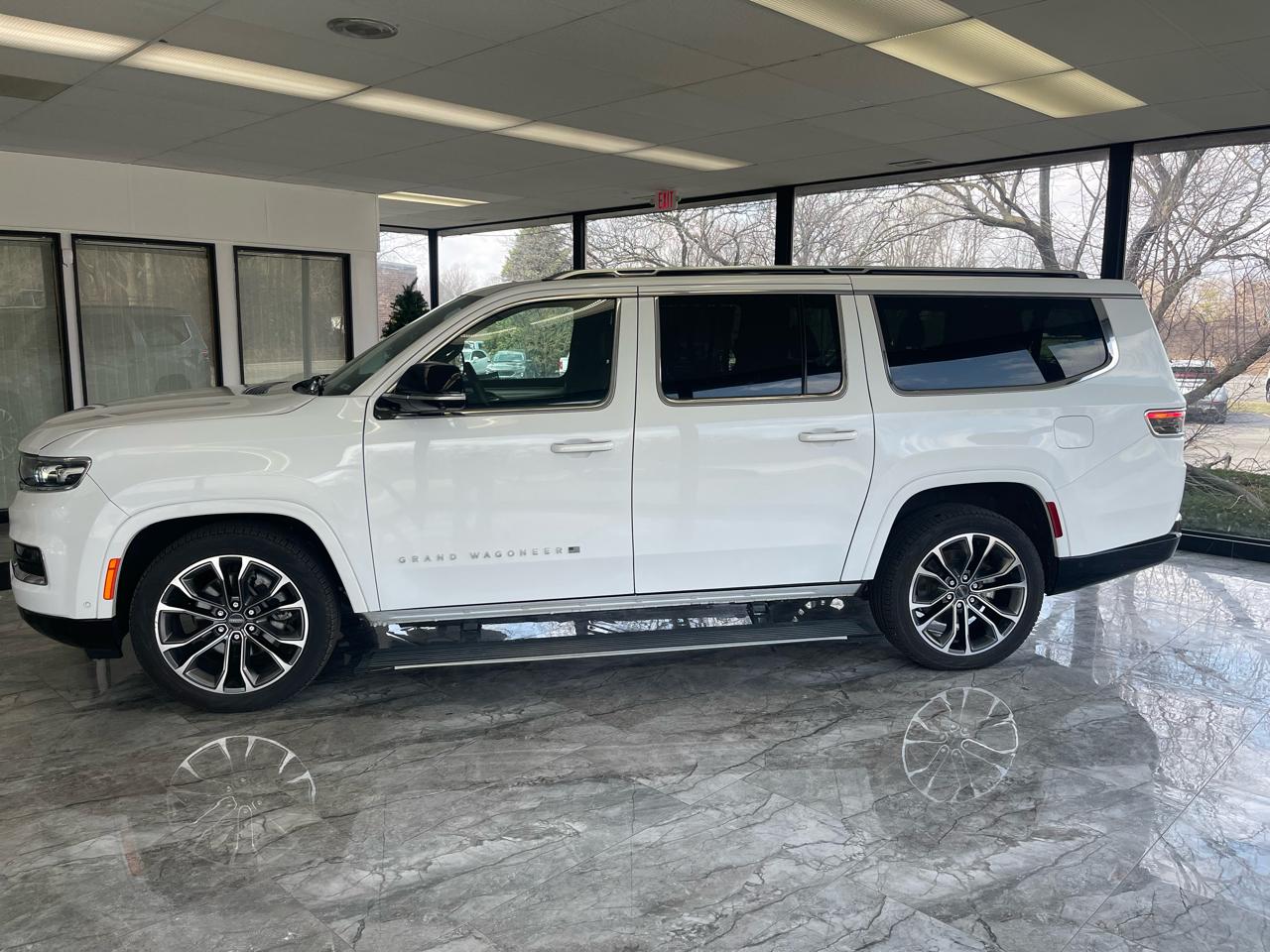 Jeep Grand Wagoneer Series I 4WD 2023