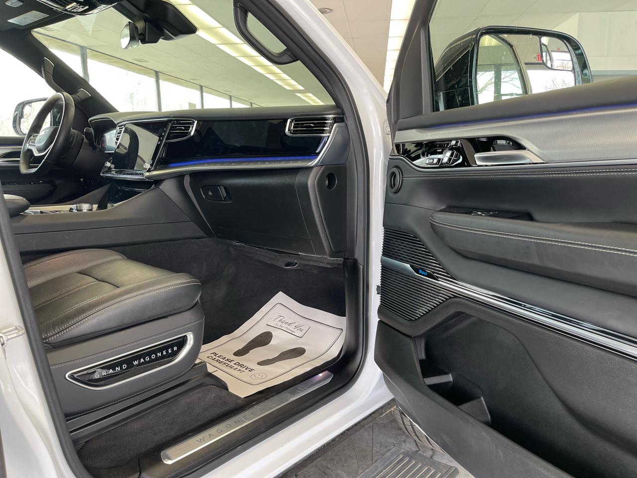 Jeep Grand Wagoneer Series I 4WD 2023