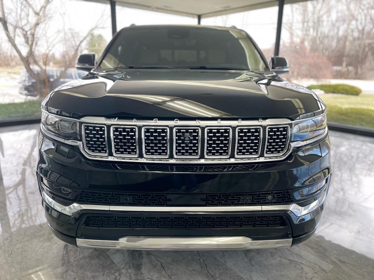 Jeep Grand Wagoneer Series III 4WD 2022