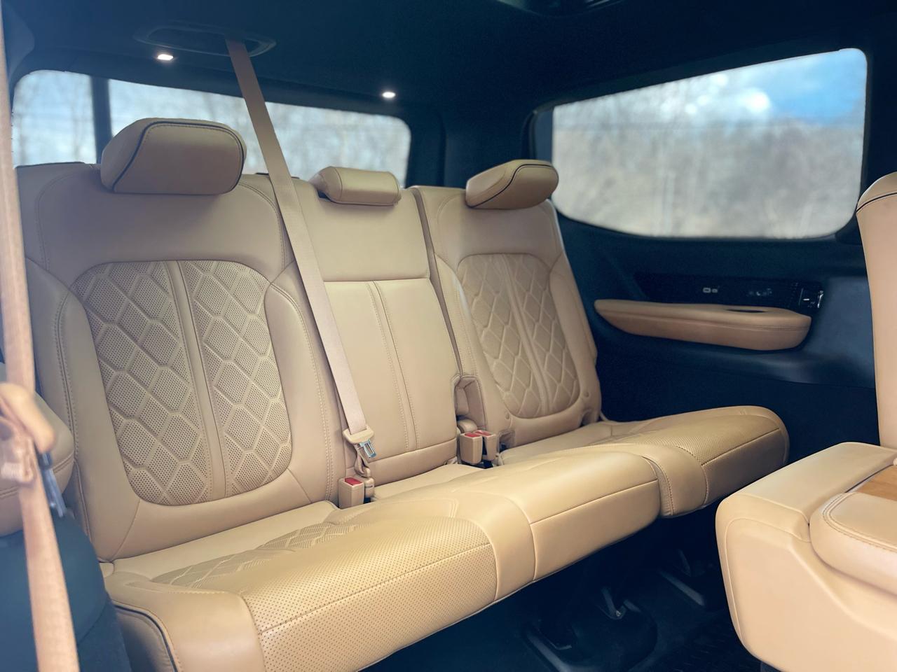 Jeep Grand Wagoneer Series III 4WD 2022