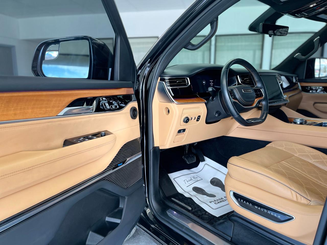 Jeep Grand Wagoneer Series III 4WD 2022