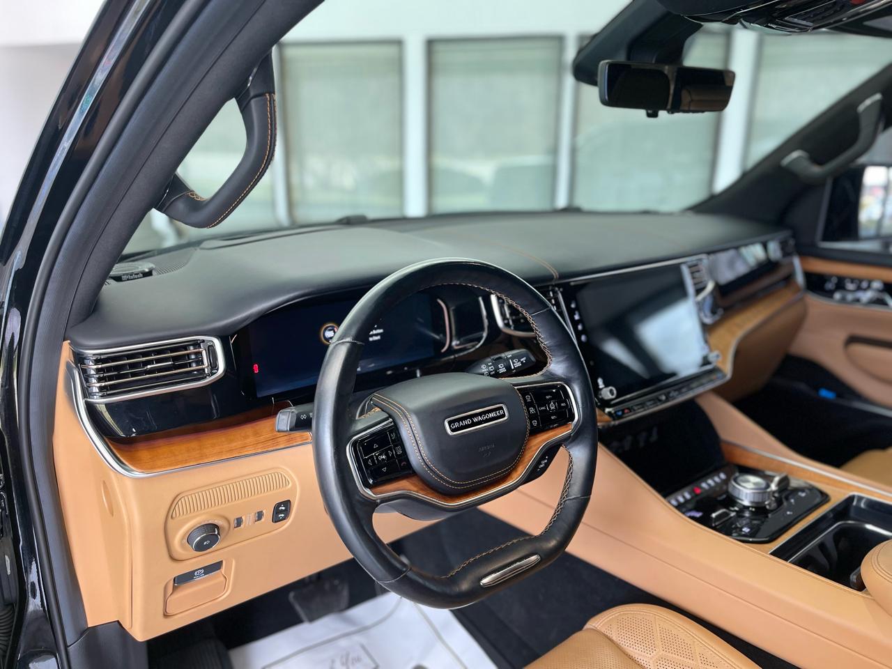 Jeep Grand Wagoneer Series III 4WD 2022