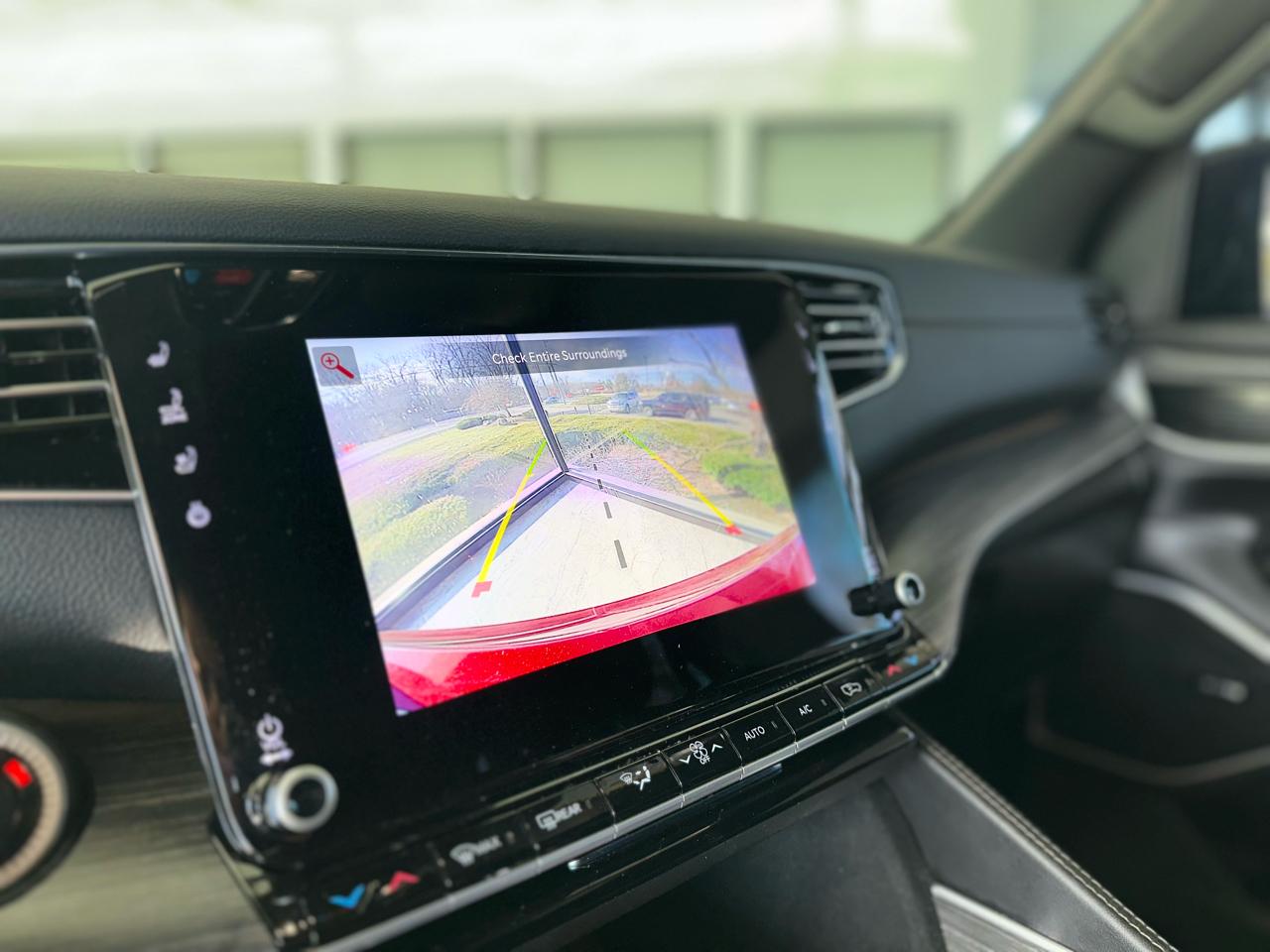 Jeep Wagoneer L Series II 4WD 2023