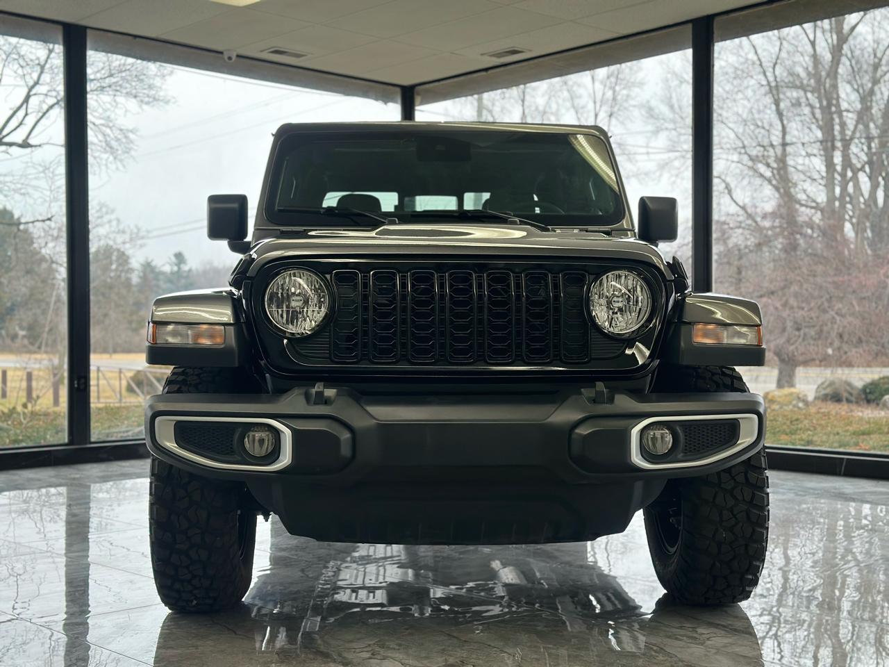 Jeep Gladiator Sport 2025