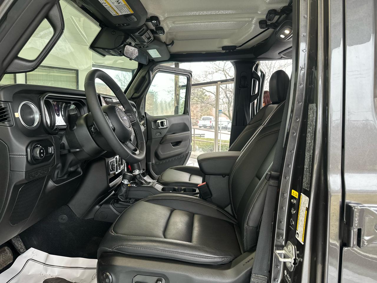 Jeep Gladiator Sport 2025