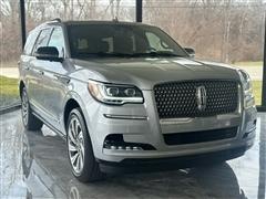 2022 Lincoln Navigator 