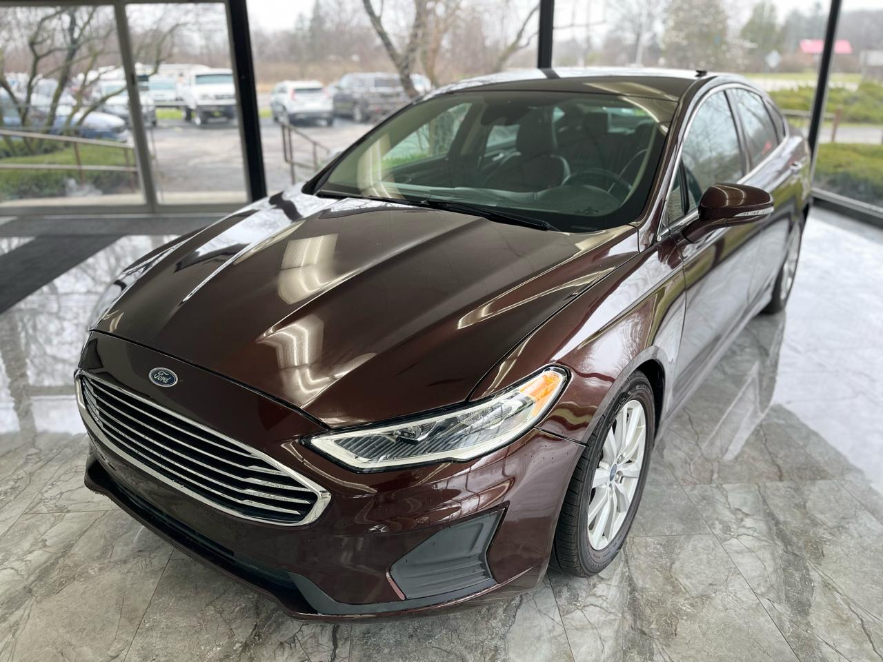 Ford Fusion Hybrid SEL 2019