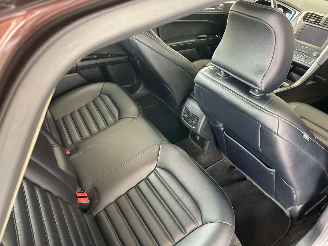 Ford Fusion Hybrid SEL 2019