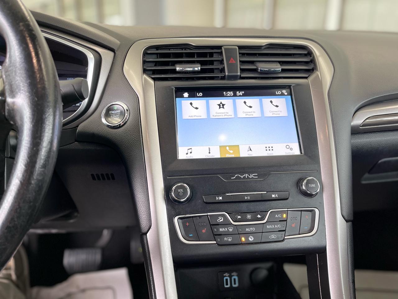 Ford Fusion Hybrid SEL 2019